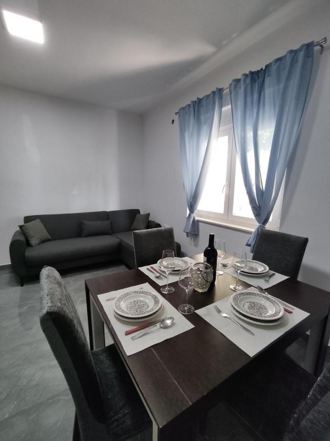 Apartman Lu Jesenice  Esterno foto